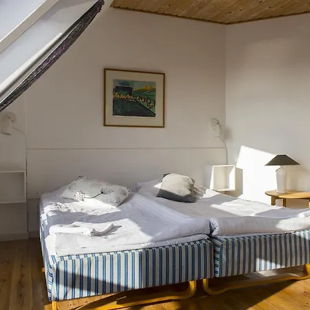 Badehotellet فندق Grenå